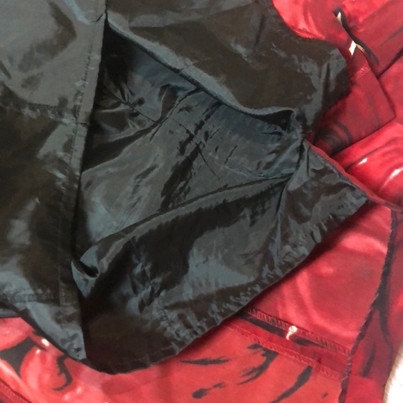 BECKY & MAX Red Floral Printed Skirt Size 8 - Picture 7 of 7